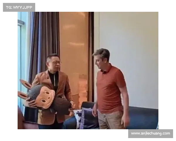 张朝阳后悔错失王宁签名绝版 LABUBU!名人交换潮玩拍出 82 万天价 张朝阳后悔错失王宁签名绝版 LABUBU!名人交换潮玩拍出 82 万天价